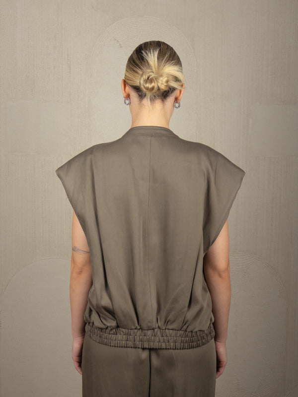 ULTIMATE VEST