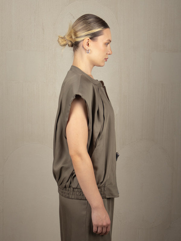 ULTIMATE VEST