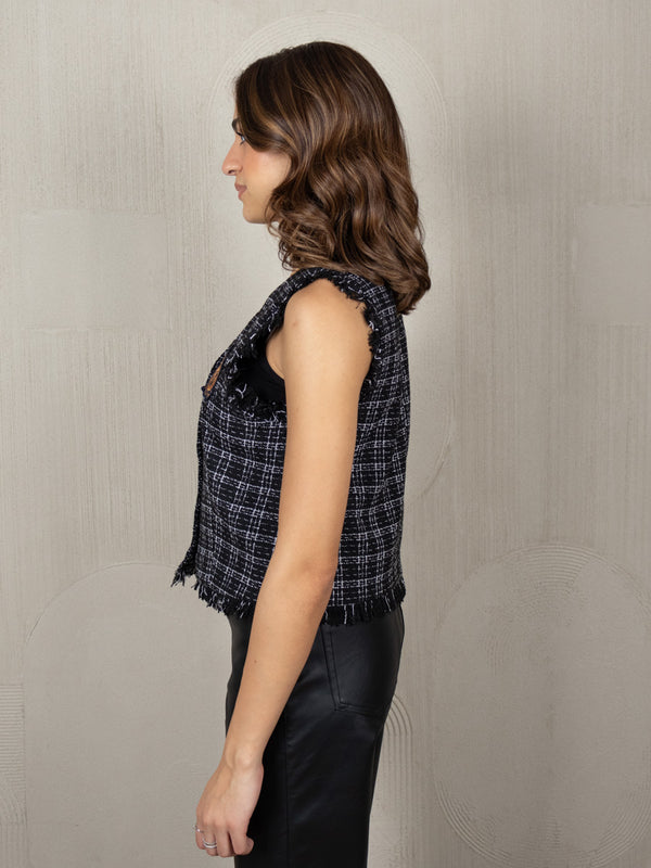 ETRE VEST