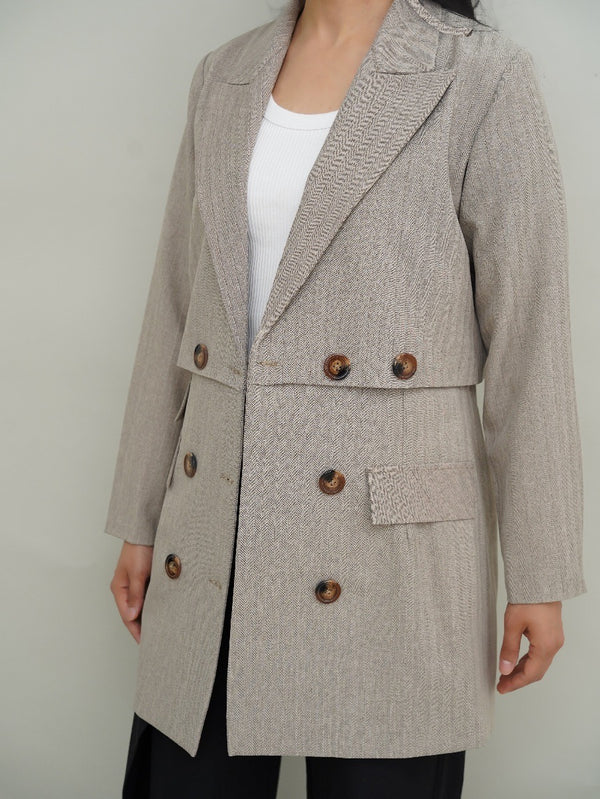 DOUBLE LAYER BUTTONED JACKET